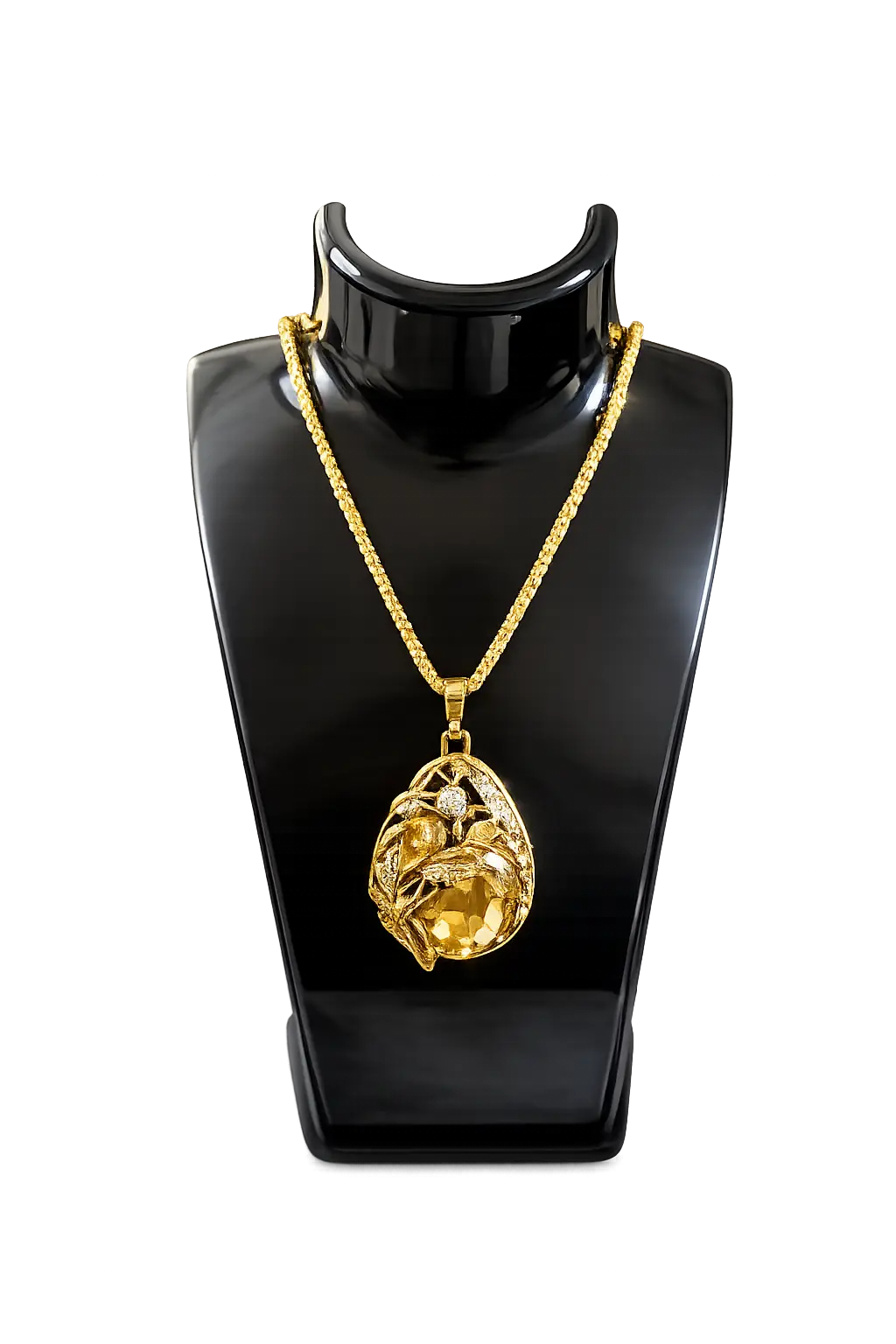 Collier Élégance Dorée BEAUTE ISMAILIA